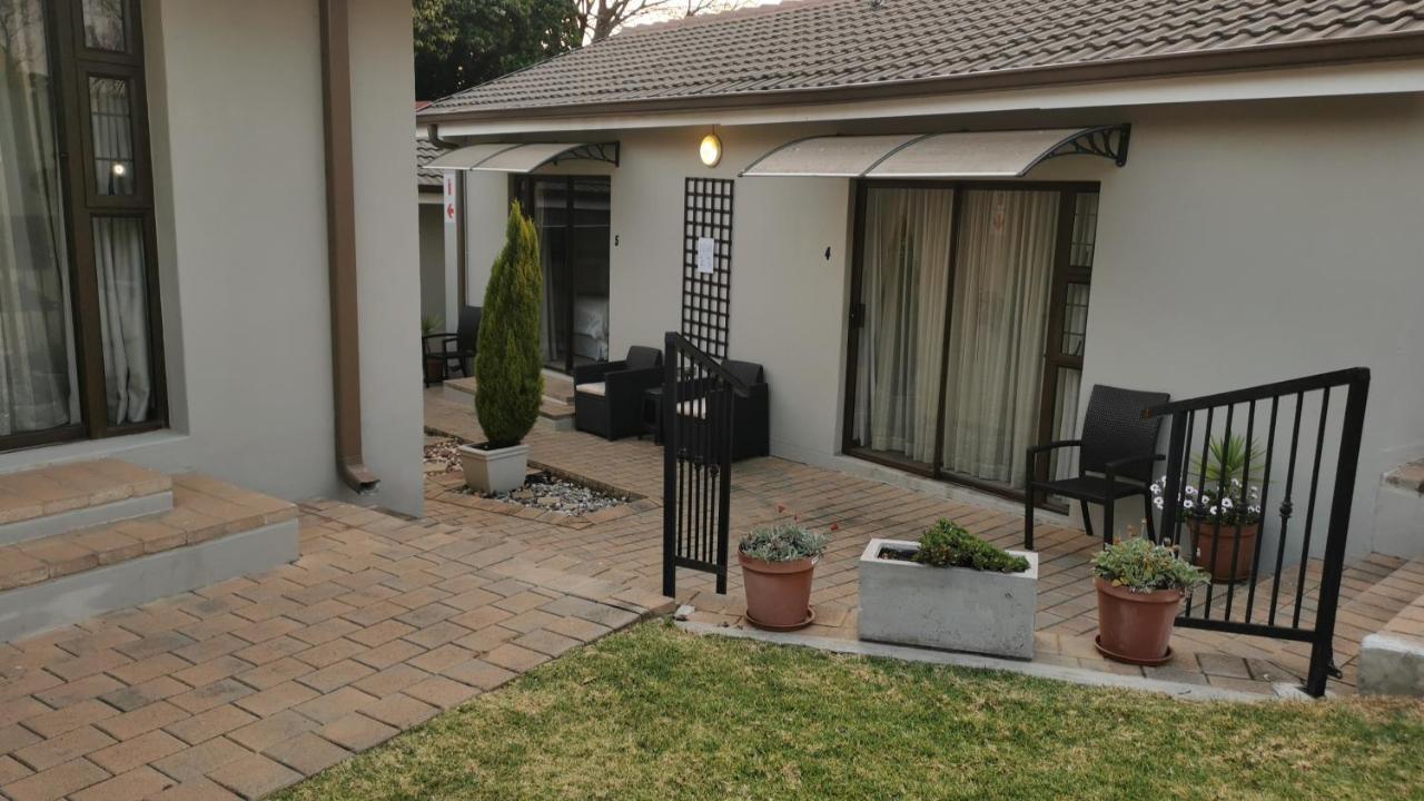 47 On Preston Guesthouse Johannesburg Exterior foto