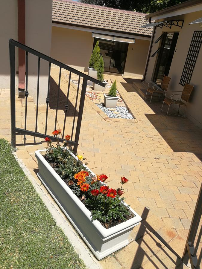 47 On Preston Guesthouse Johannesburg Exterior foto